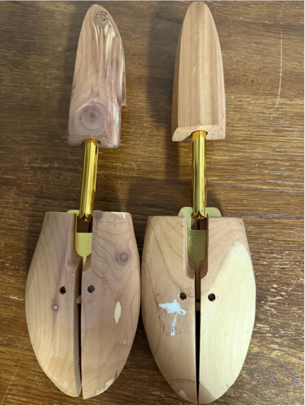 Moneysworth & Best Aromatic Cedar Shoe Trees Large Split Toe Adjustable Brass Pa